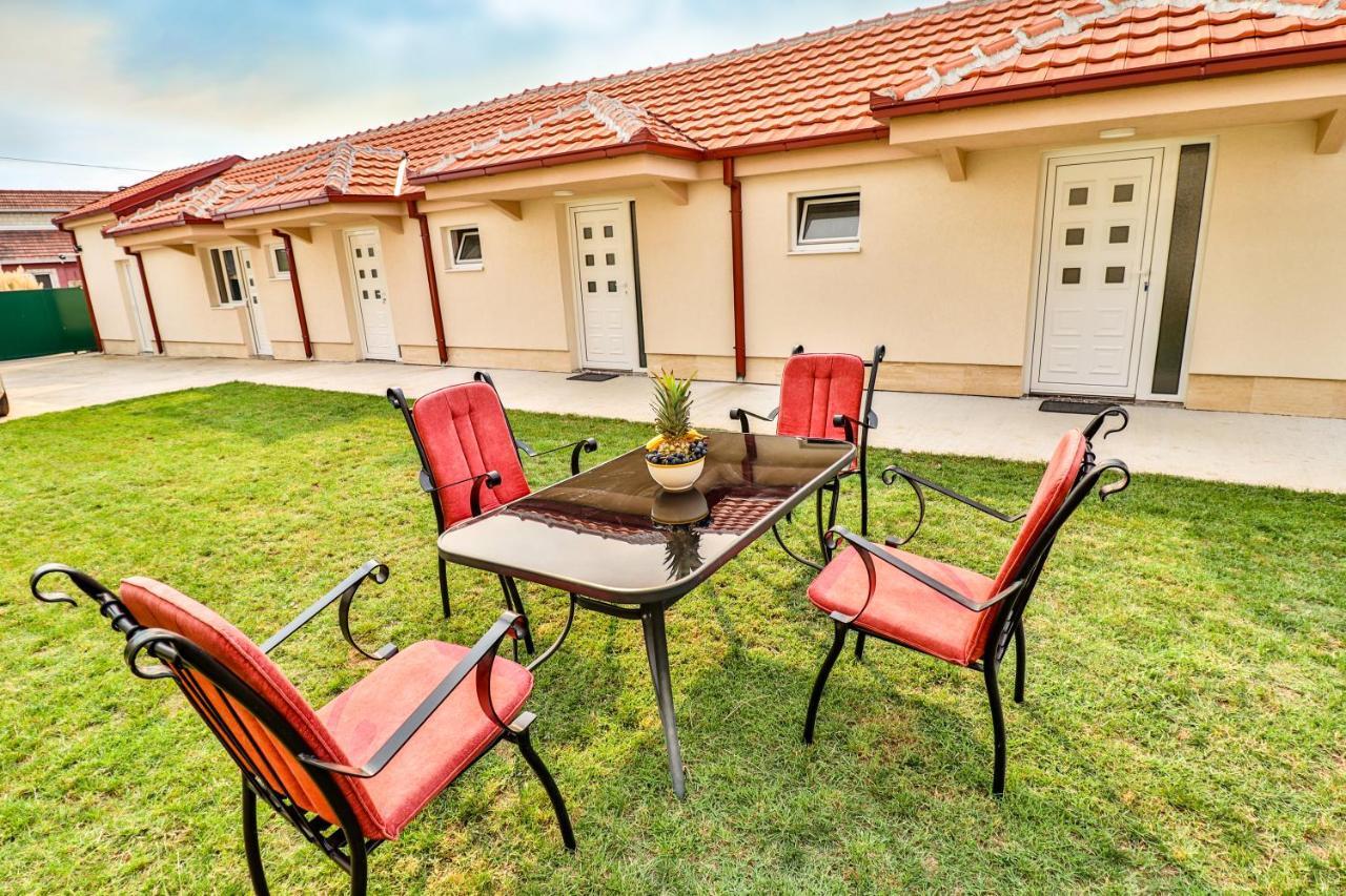 Simo Apartments Airport بودغوريتْسا المظهر الخارجي الصورة